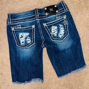 Women’s Buckle Miss Me Shorts